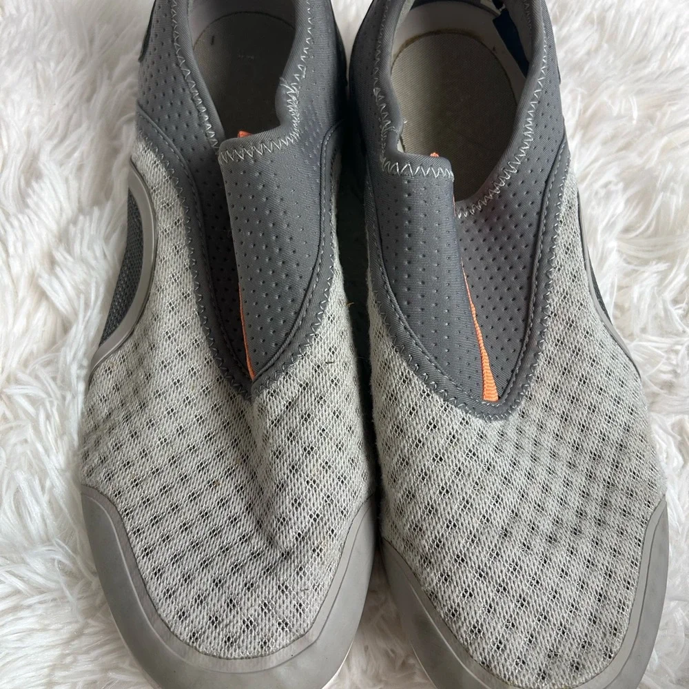 Vionic Yvonne Gray Orange Slip-On Athletic Sneakers Shoes Women US 10